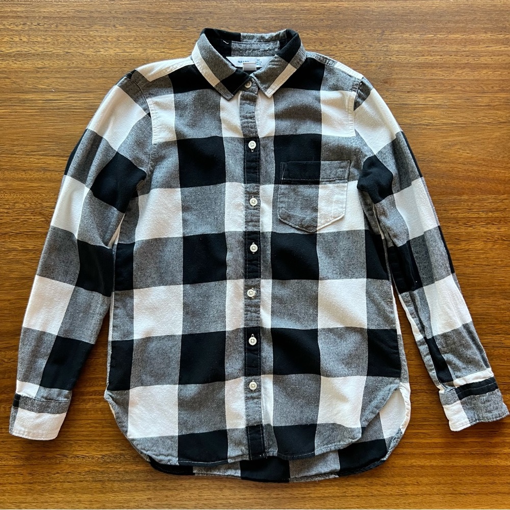 ⚡️ 5/$10 Old Navy Plaid Button-Down Flannel Black & White XS